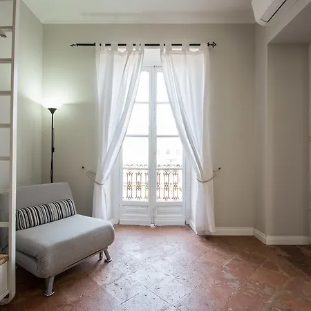 Old Town Apartment